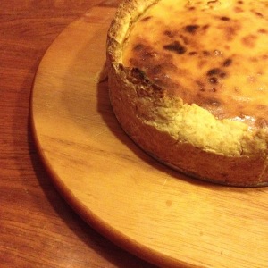 ricotta pie with raisins and pine nuts